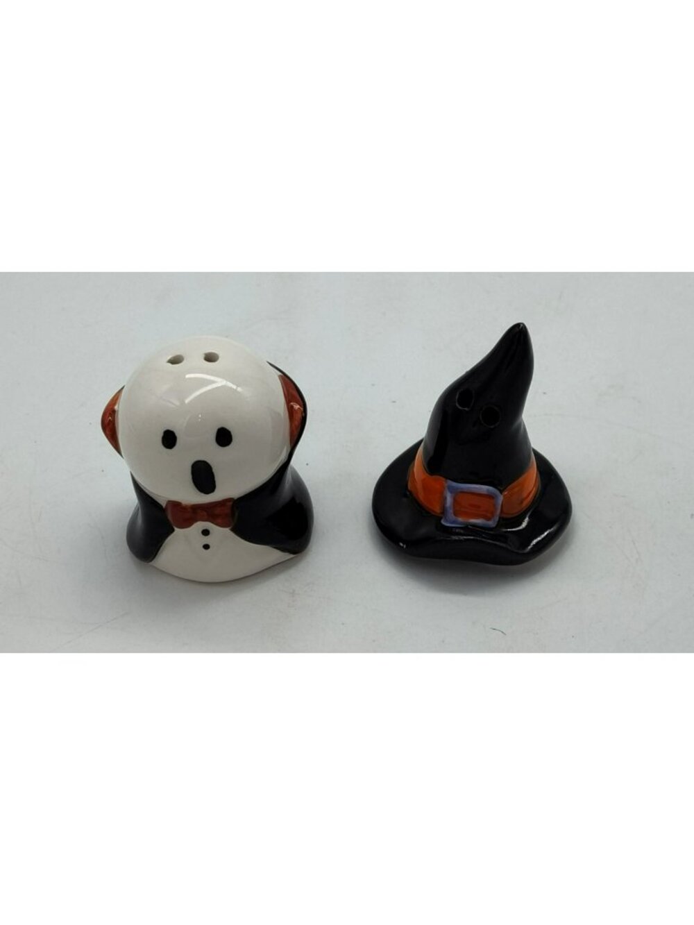 Ghost & Witch Hat Salt Pepper Shaker Set, Unmarked, Halloween Mini Ceramic